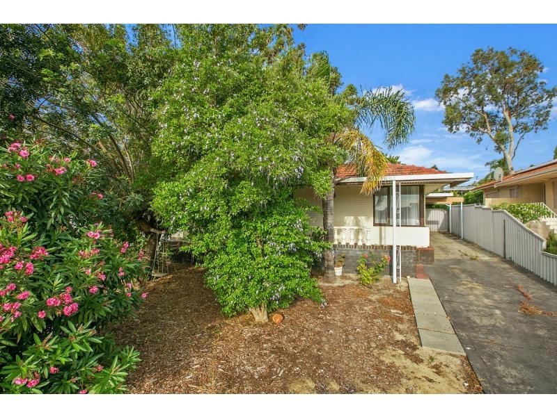 22 Keeley Way, Girrawheen WA 6064