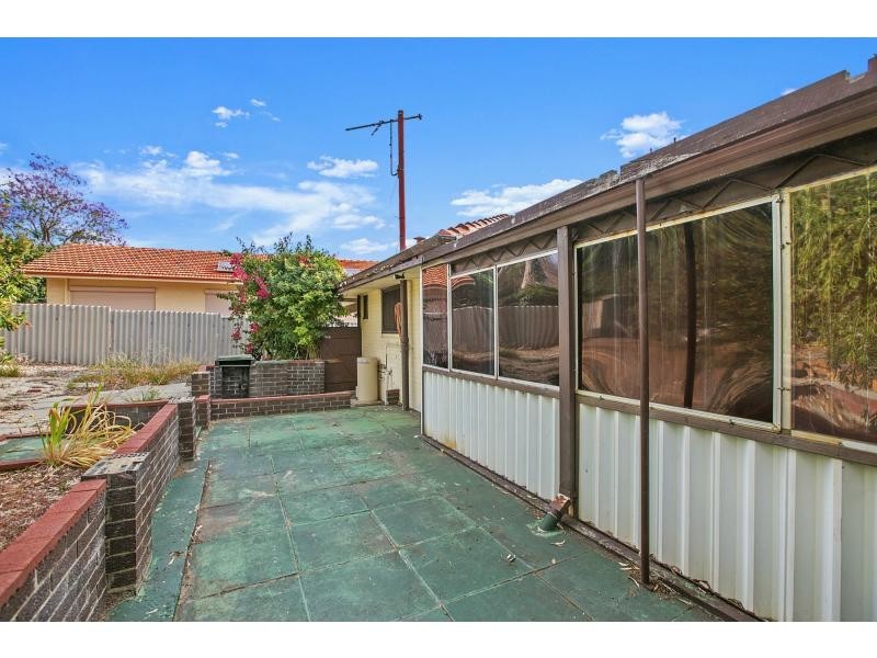 22 Keeley Way, Girrawheen WA 6064