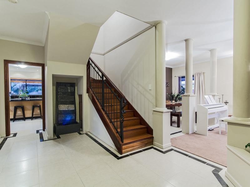 7 Blyth Close, Warnbro WA 6169