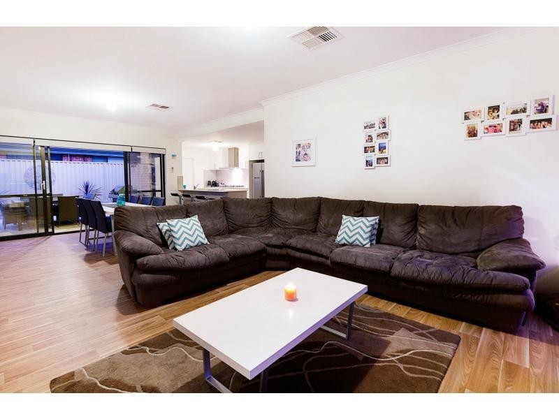 147 Frankland Avenue, Hammond Park WA 6164