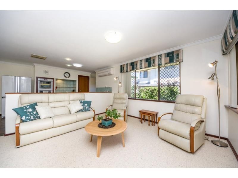 37 Casserly Drive, Leeming WA 6149