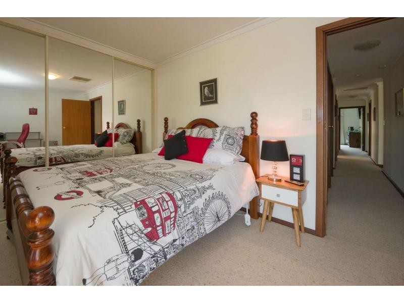 37 Casserly Drive, Leeming WA 6149