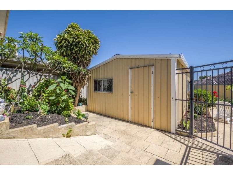 37 Casserly Drive, Leeming WA 6149