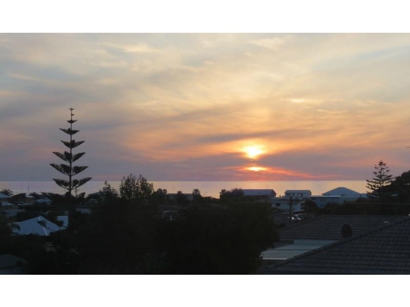 26 Hestia Place, San Remo WA 6210