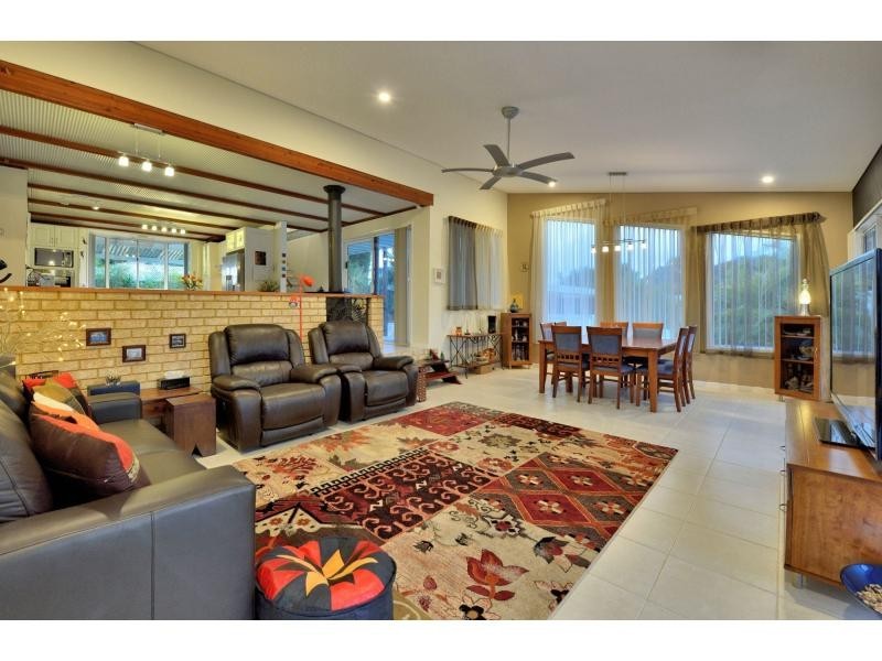 26 Hestia Place, San Remo WA 6210