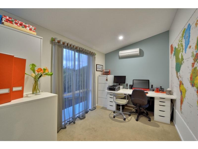 26 Hestia Place, San Remo WA 6210