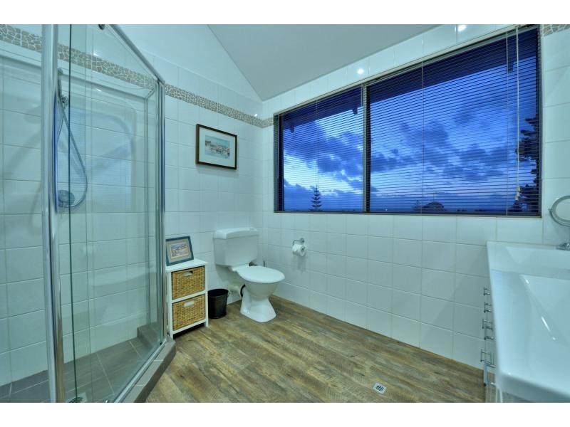 26 Hestia Place, San Remo WA 6210