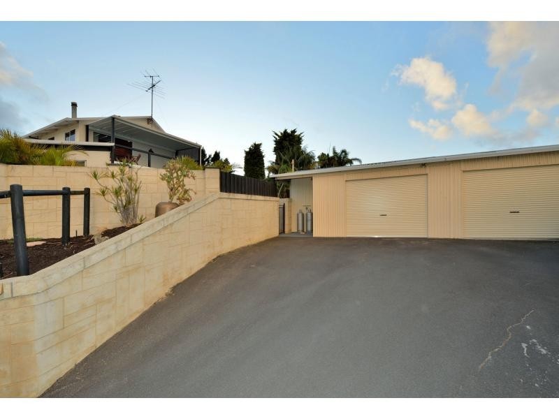 26 Hestia Place, San Remo WA 6210