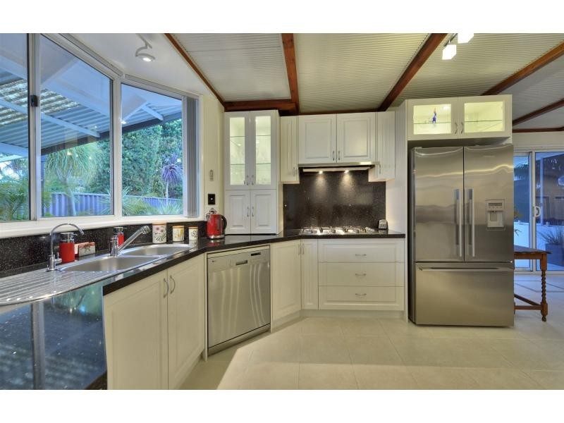 26 Hestia Place, San Remo WA 6210