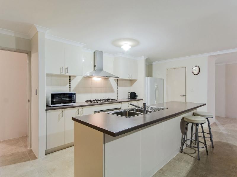 17 Osprey Vista, Rockingham WA 6168