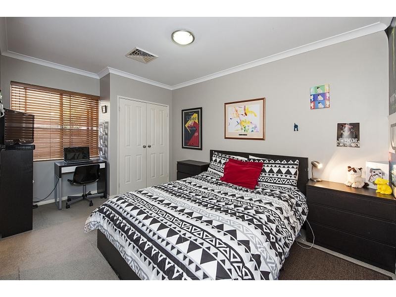 76 Hope Avenue, Manning WA 6152