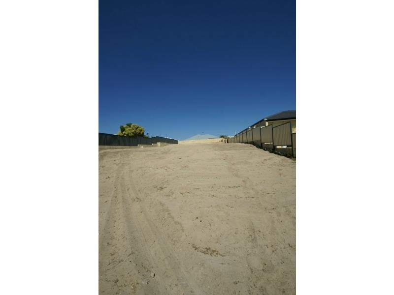 143 Safety Bay Road, Shoalwater WA 6169