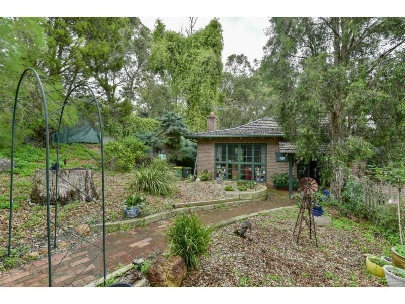 8 Allan Place, Darlington WA 6070