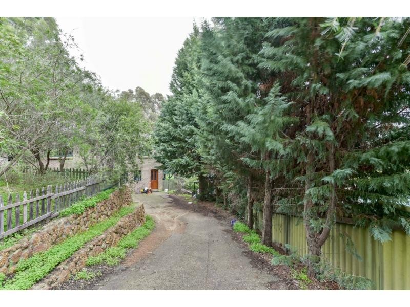 8 Allan Place, Darlington WA 6070