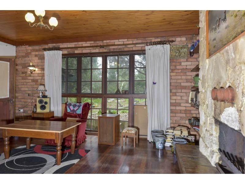 8 Allan Place, Darlington WA 6070