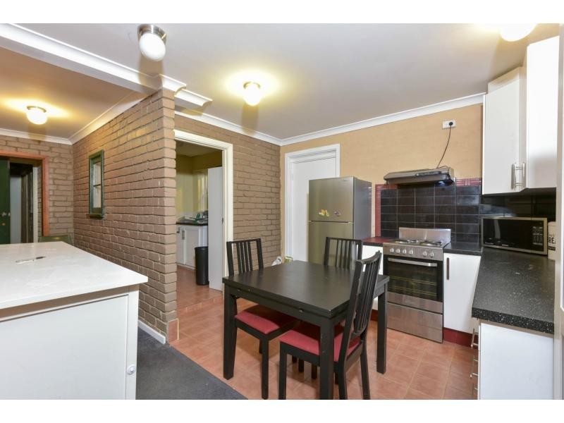 8 Allan Place, Darlington WA 6070