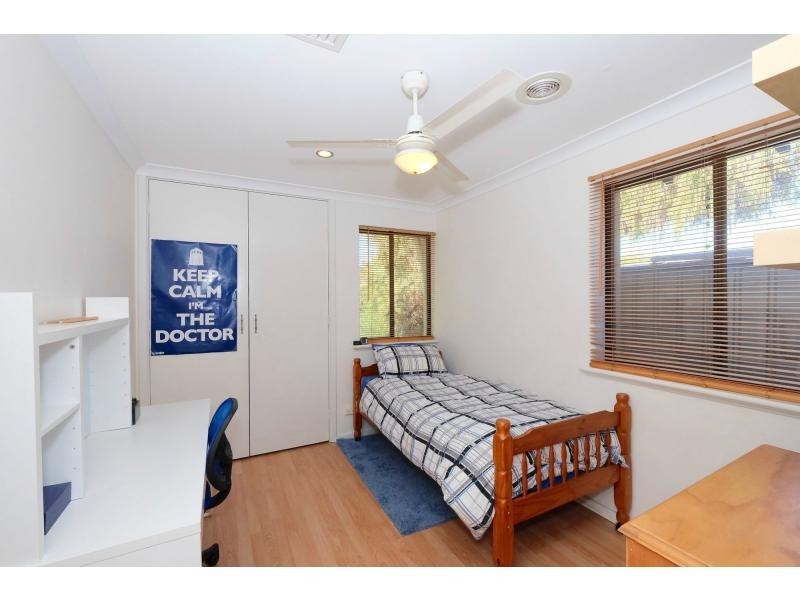 8 Fowler Row, Leeming WA 6149