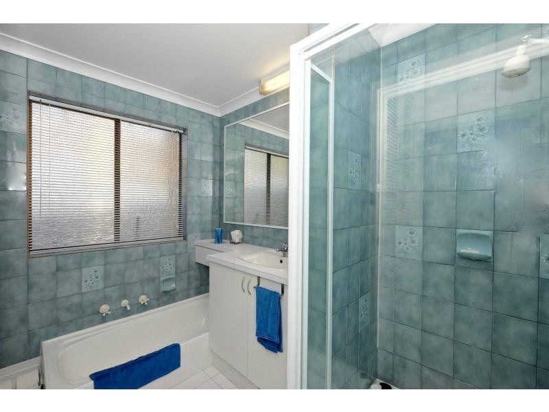 8 Fowler Row, Leeming WA 6149