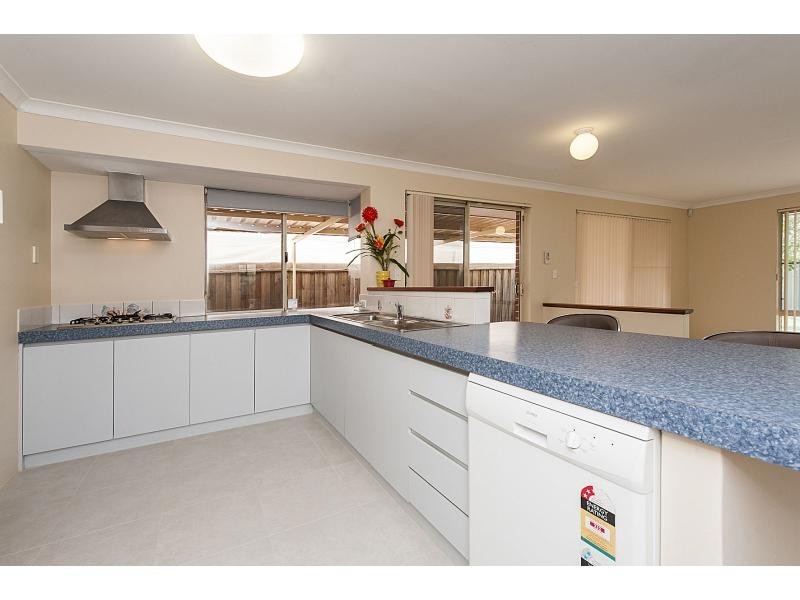 12 Woodhouse Circuit, Canning Vale WA 6155