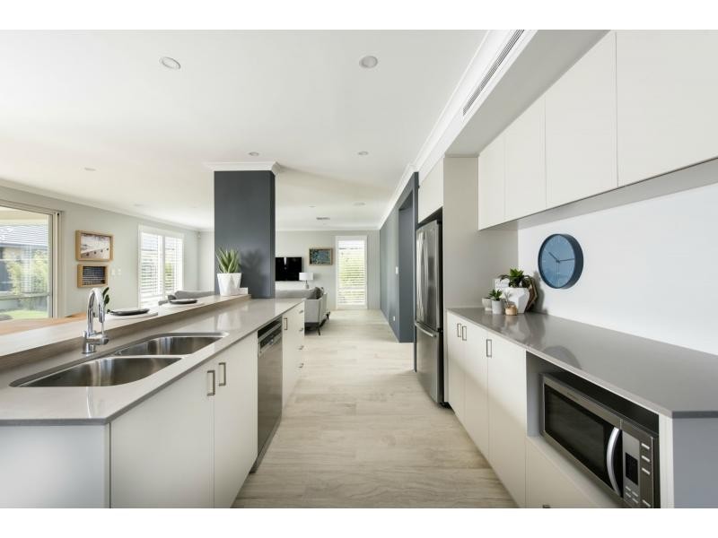 9 Cilantro Parkway, Banjup WA 6164