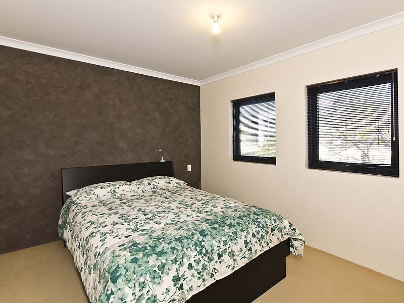 83/17 Rockingham Beach Road, Rockingham WA 6168