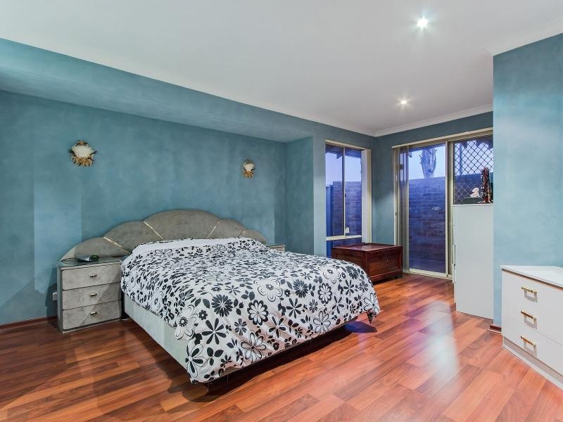 22 Fathom Ramble, Waikiki WA 6169