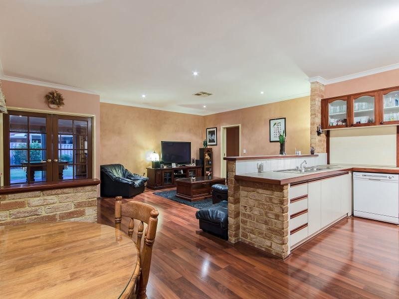 22 Fathom Ramble, Waikiki WA 6169