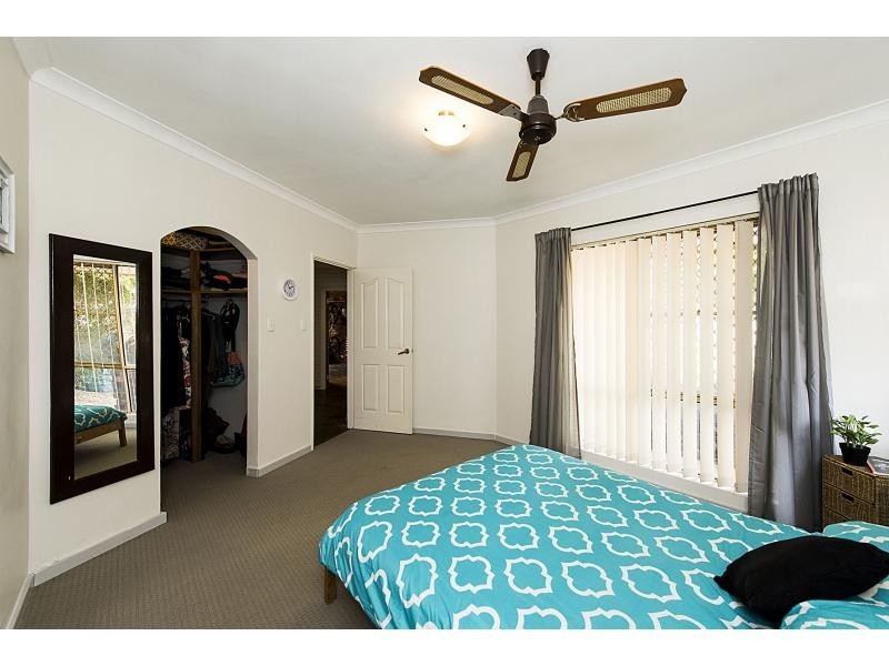 6 Reef Place, Safety Bay WA 6169