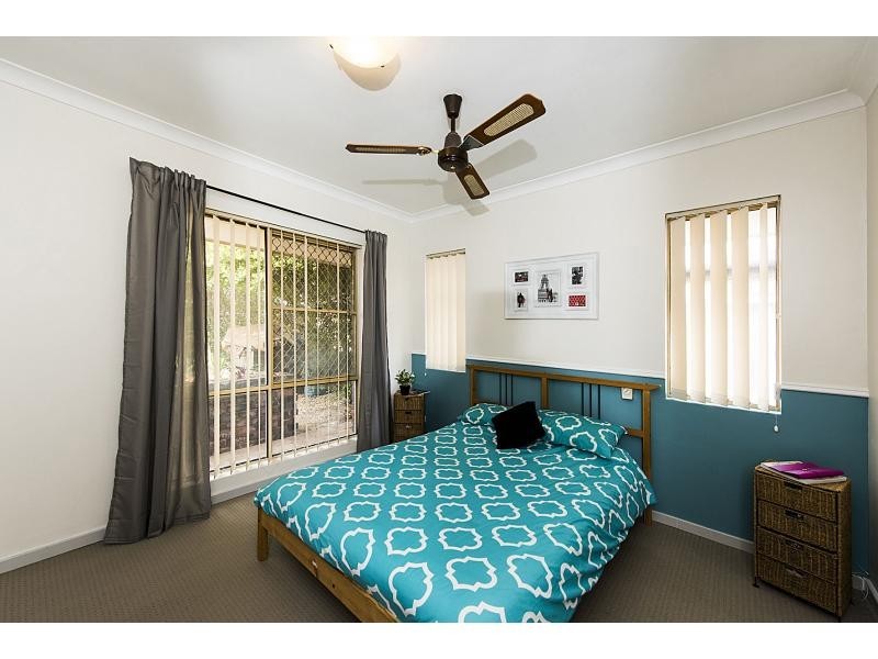 6 Reef Place, Safety Bay WA 6169