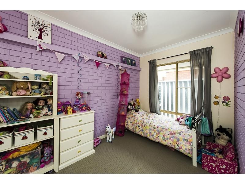 6 Reef Place, Safety Bay WA 6169