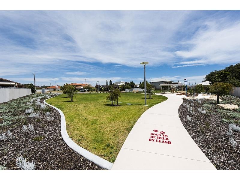 6 Reef Place, Safety Bay WA 6169