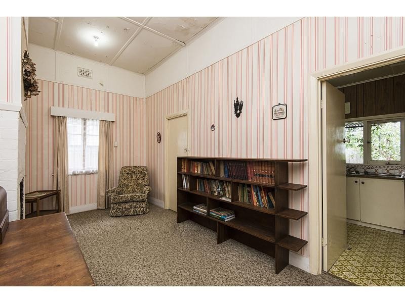 26 Second Avenue, Kensington WA 6151