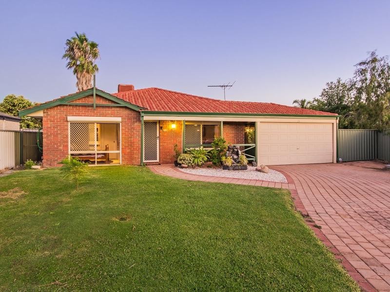 11 Ozark Place, Warnbro WA 6169