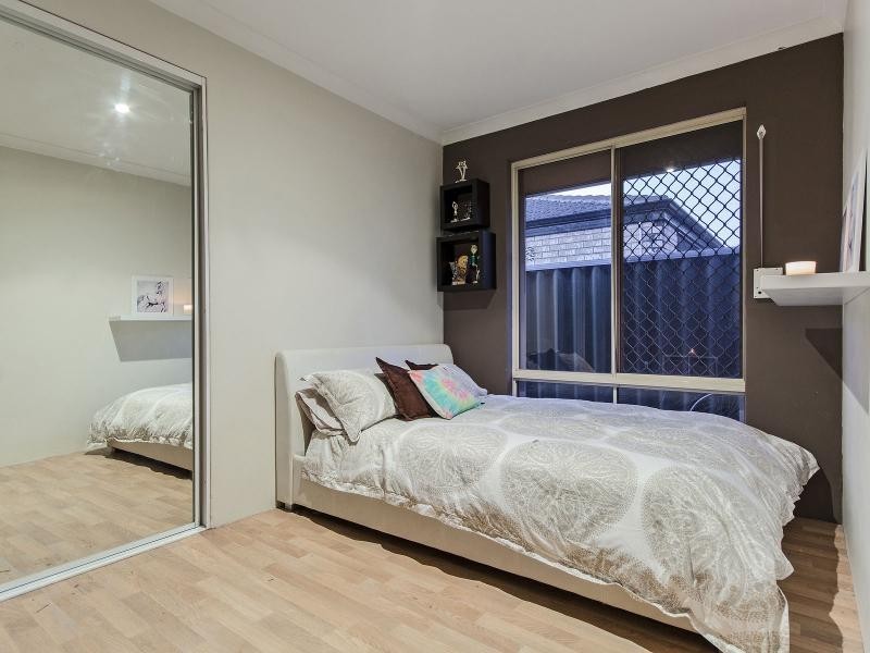 11 Ozark Place, Warnbro WA 6169