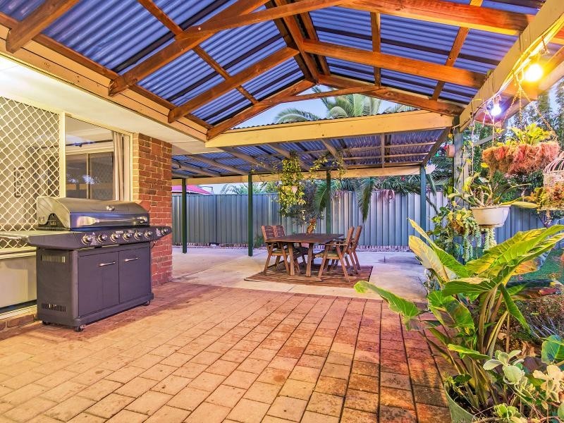 11 Ozark Place, Warnbro WA 6169