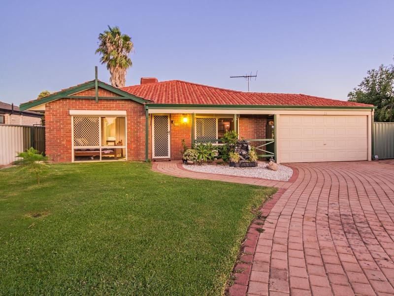 11 Ozark Place, Warnbro WA 6169