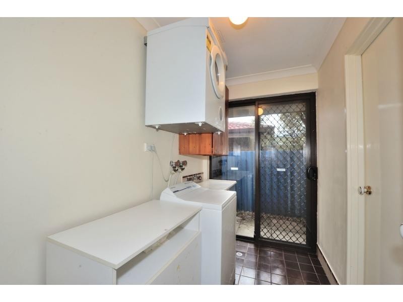 14 Frome Way, Cooloongup WA 6168