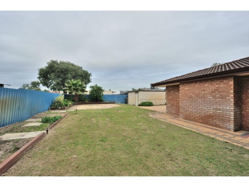 14 Frome Way, Cooloongup WA 6168