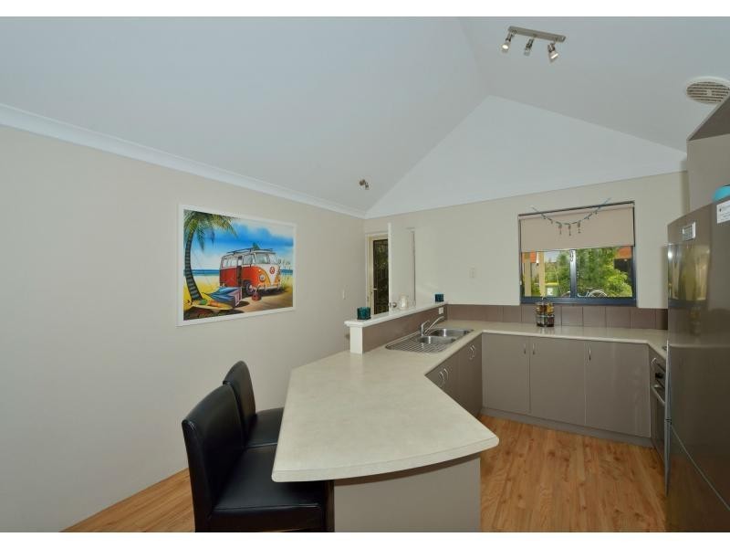 9/8 Moat Street, Mandurah WA 6210