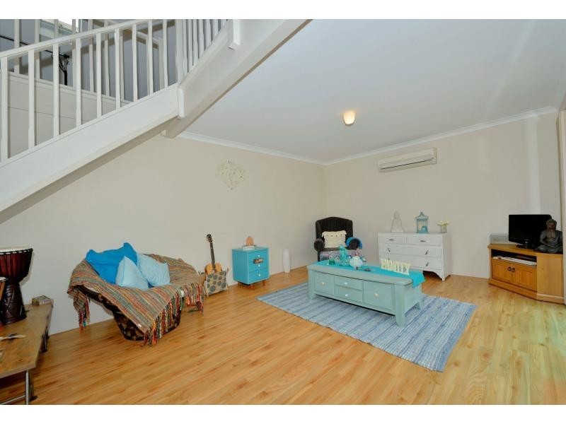 9/8 Moat Street, Mandurah WA 6210