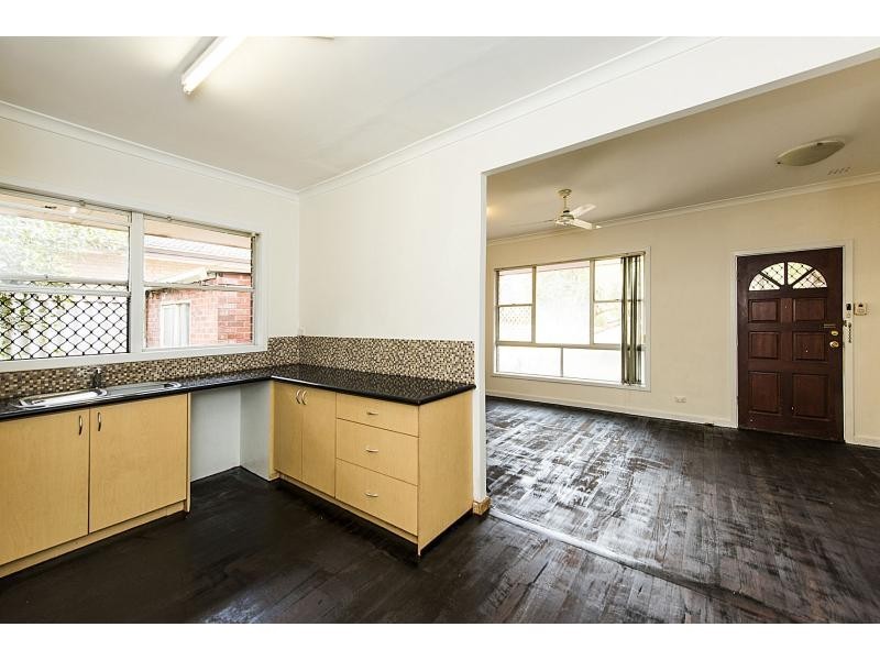 9 Pudney Place, Orelia WA 6167