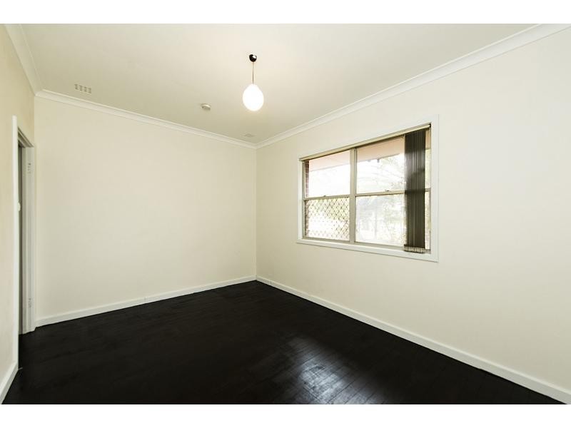 9 Pudney Place, Orelia WA 6167