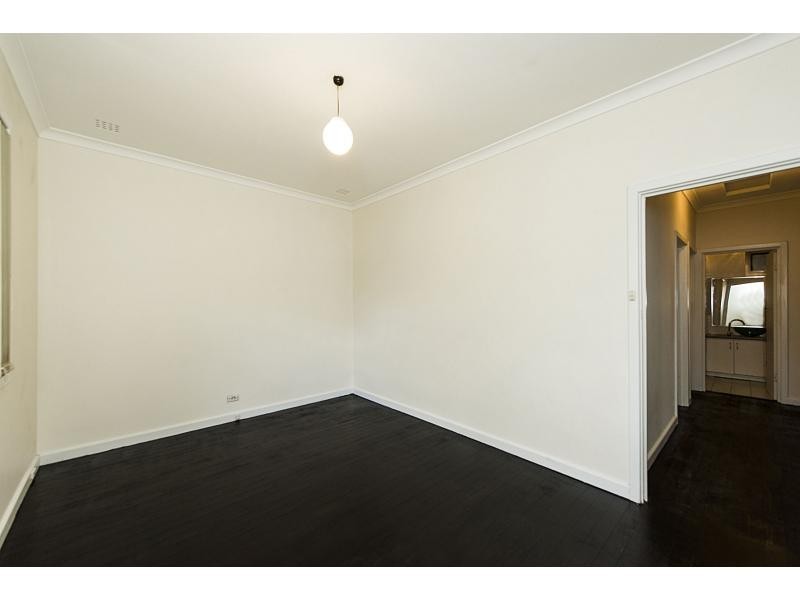 9 Pudney Place, Orelia WA 6167