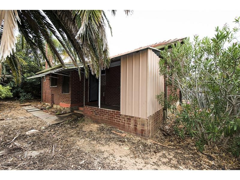 9 Pudney Place, Orelia WA 6167