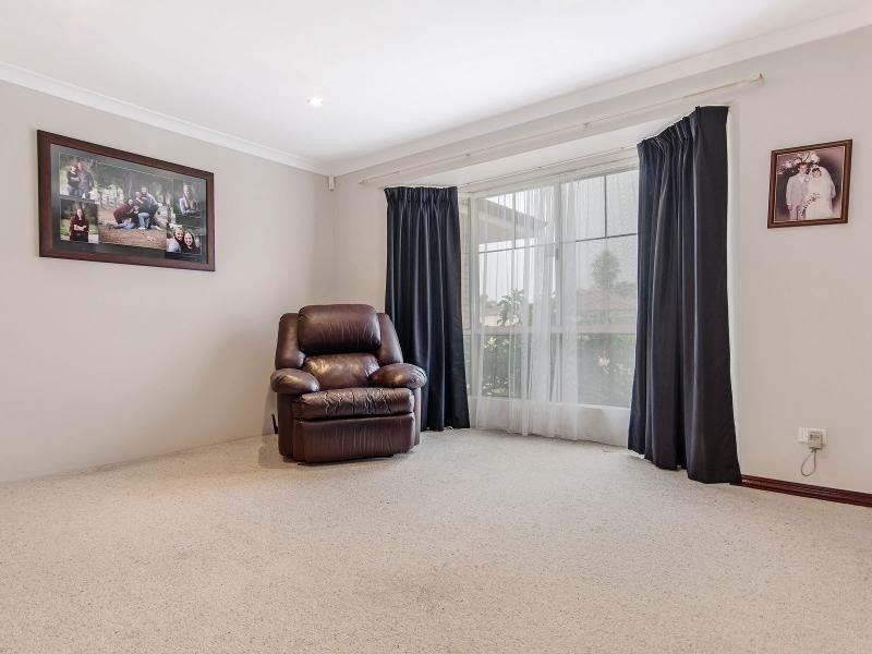 25 Kingsford Court, Port Kennedy WA 6172