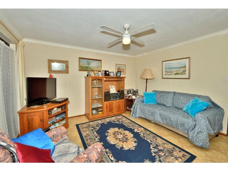 80A Janis Street, Halls Head WA 6210