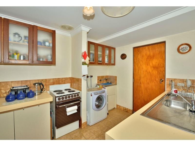 80A Janis Street, Halls Head WA 6210