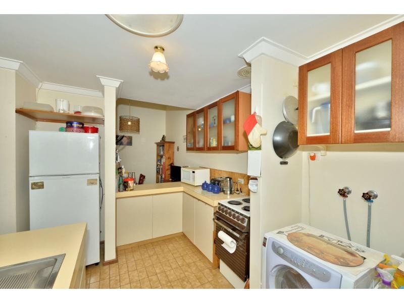 80A Janis Street, Halls Head WA 6210