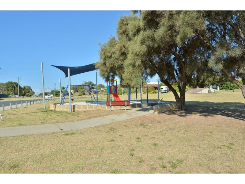 80A Janis Street, Halls Head WA 6210