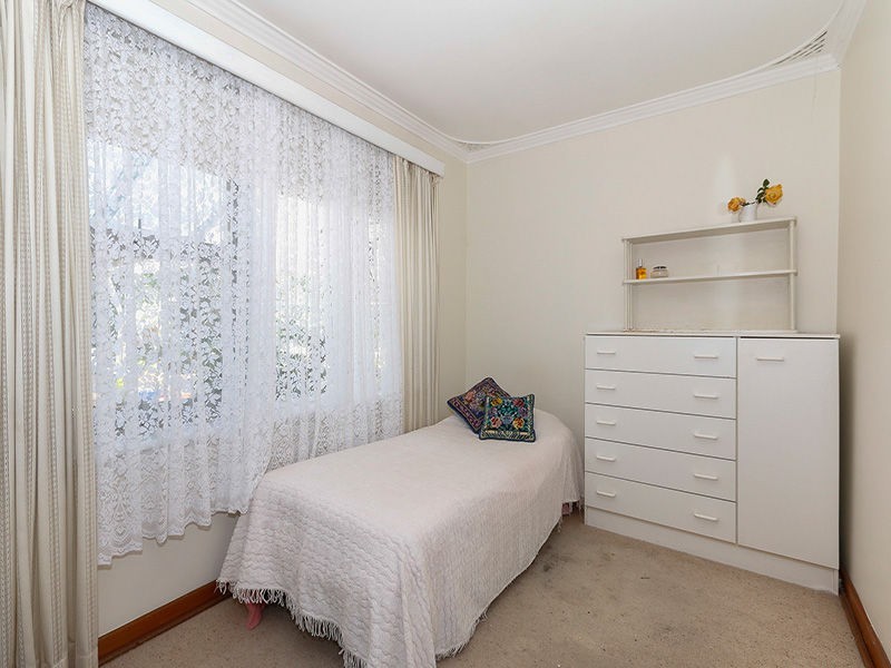 5 Thorman Place, Booragoon WA 6154